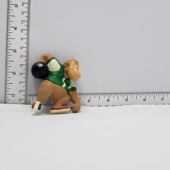 1994 Hallmark It’s A Strike Handcrafted Keepsake Holiday Christmas Ornament. - Picture 6 of 6